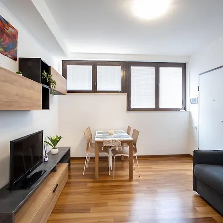 L'alicanto - Bilocale Zona Centro * 波代诺内